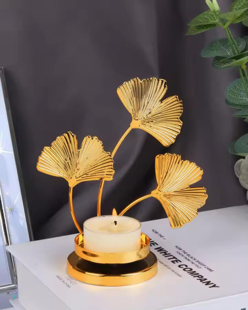 Leaf Candlestick